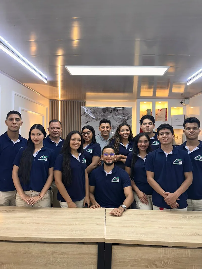 Equipo de trabajo de Aseo y Suministros Valledupar